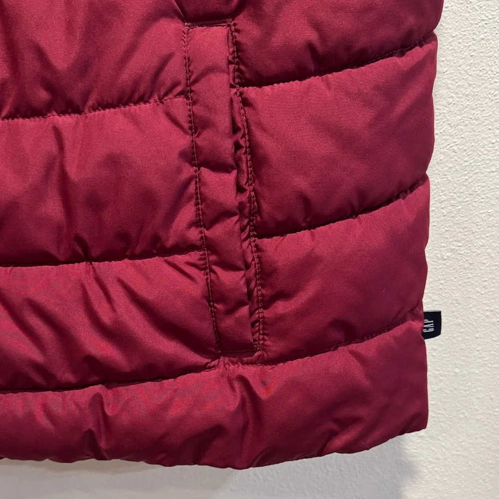 GAP Burgundy ColdControl Vest - Picture 4 of 9